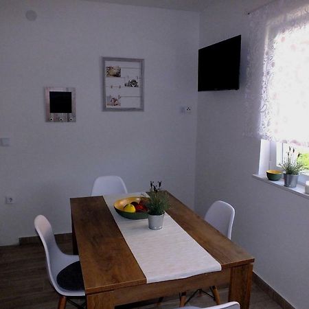 Apartmani Berno Starigrad Paklenica Ngoại thất bức ảnh