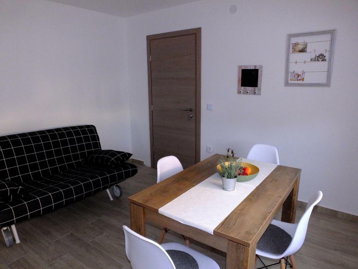 Apartmani Berno Starigrad Paklenica Ngoại thất bức ảnh