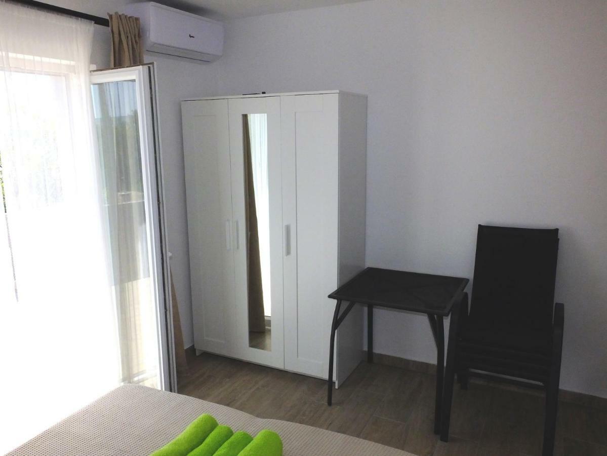 Apartmani Berno Starigrad Paklenica Ngoại thất bức ảnh