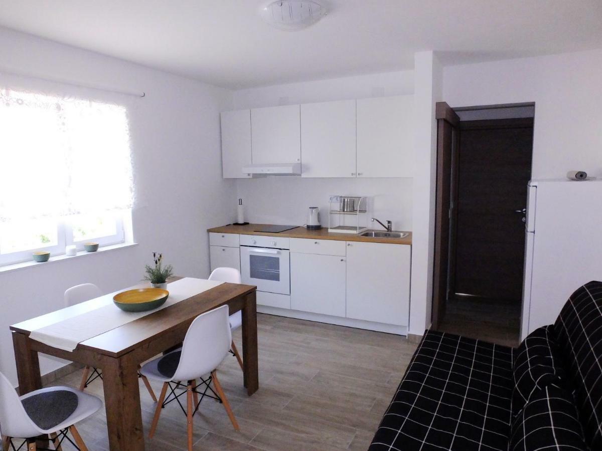 Apartmani Berno Starigrad Paklenica Ngoại thất bức ảnh