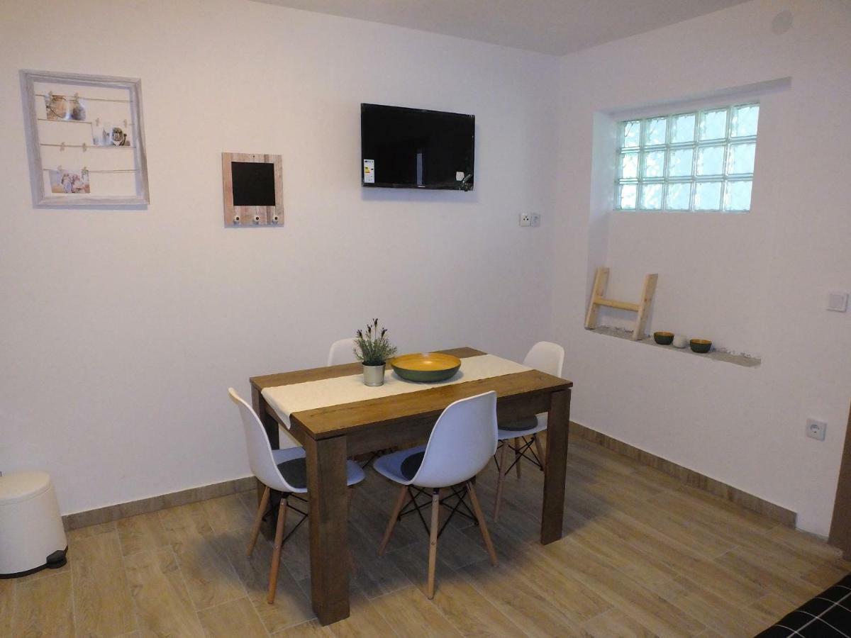 Apartmani Berno Starigrad Paklenica Ngoại thất bức ảnh