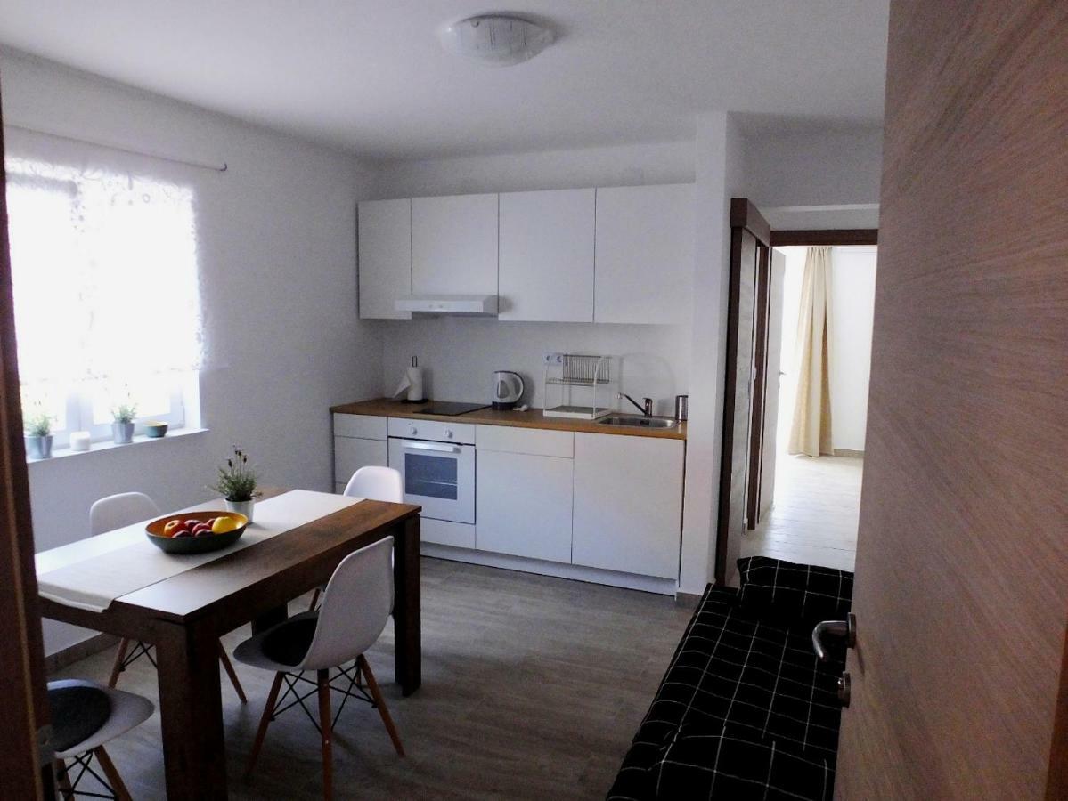 Apartmani Berno Starigrad Paklenica Ngoại thất bức ảnh