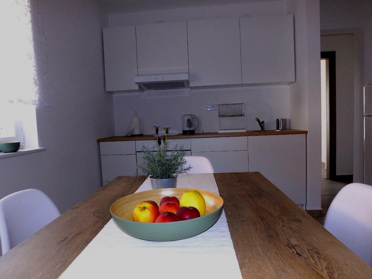 Apartmani Berno Starigrad Paklenica Ngoại thất bức ảnh